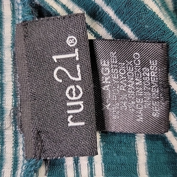 Rue 21 Teal and White Striped Top SZ XL - Picture 7 of 8